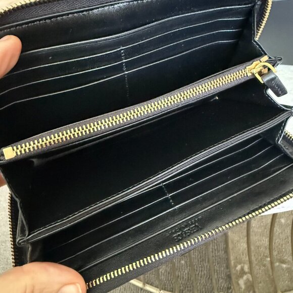 VERSACE QUILTED BLACK LEATHER ZIP AROUND LONG WALLET, 1007135 - Picture 6 of 15
